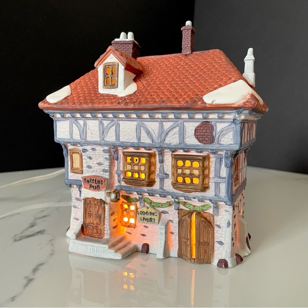 "Tuttle's Pub" Dickens Snow Village by Dept. 56
